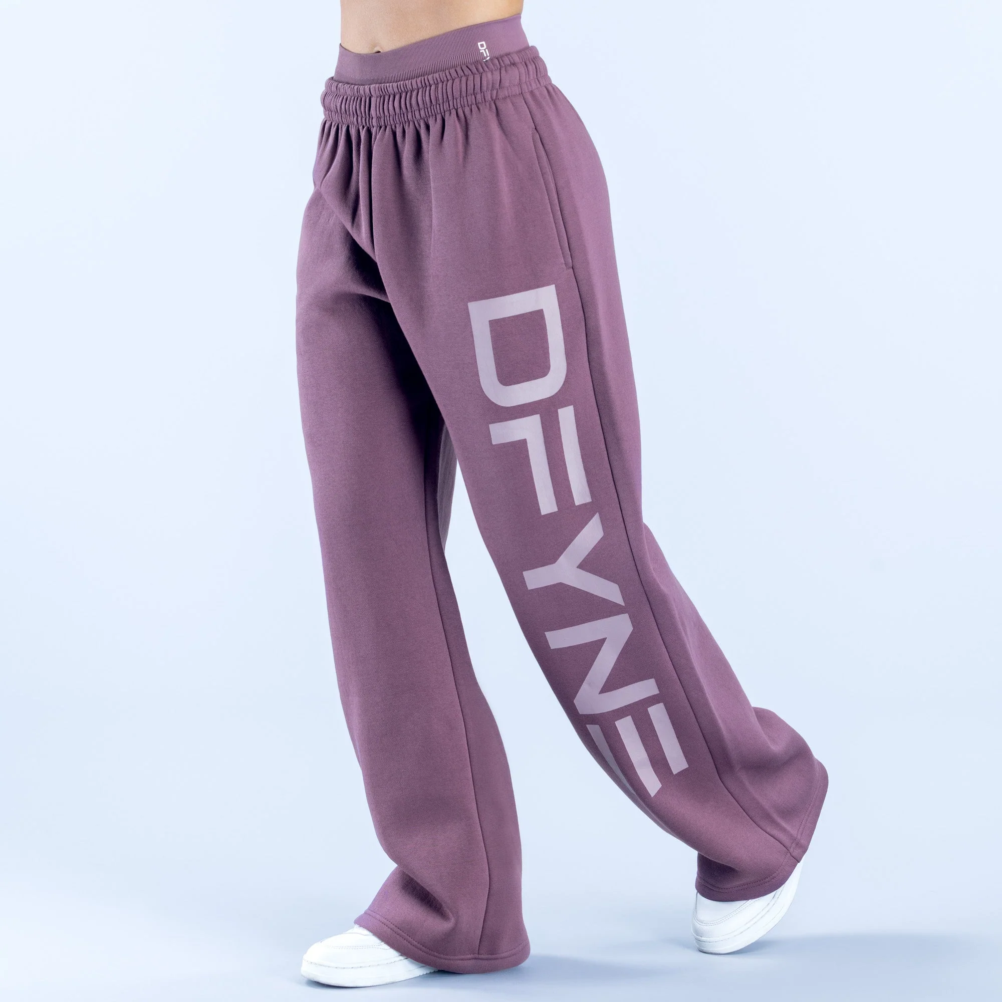 DFYNE Signature Wide Leg Jogger Morado
